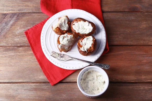 Pommes de terre cuites au four aux champignons — Photo