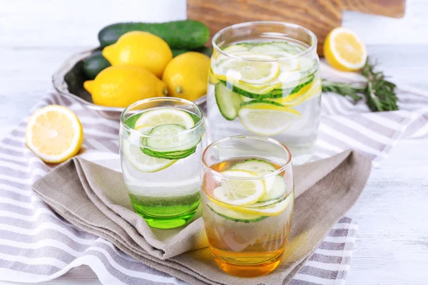 Fresh water with lemon and cucumber — Stock Photo, Image