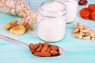 Kurutulmuş meyve ve fındık Kahvaltı