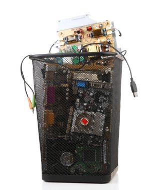Elektronik atık beyaz izole