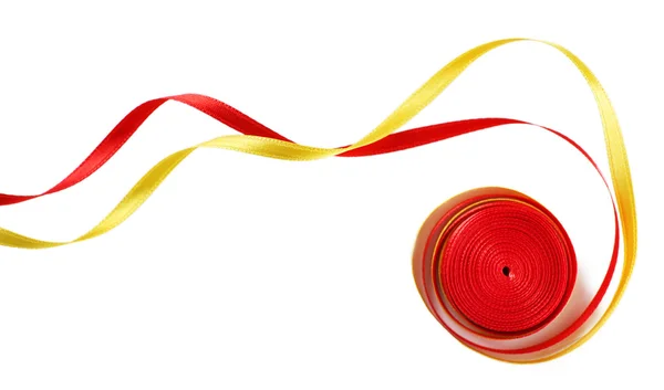 Барвисті червоні та жовті стрічки ізольовані на білому — стокове фото