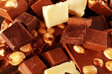 çikolata fındık ile kümesi