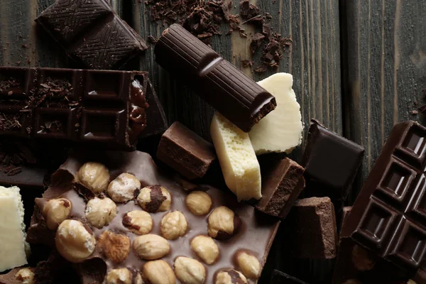 Set di cioccolato con nocciole — Foto Stock