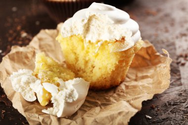 lezzetli kek üzerinde tablo yakın çekim