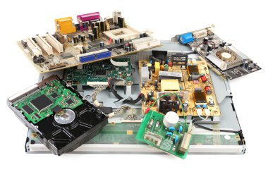Elektronik atık beyaz izole