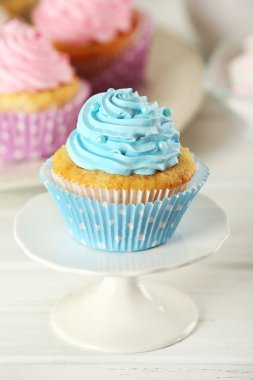 lezzetli kek üzerinde tablo yakın çekim