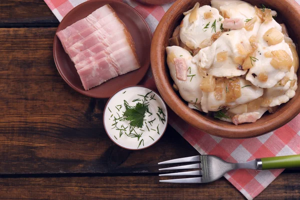 Gnocchi con cipolla fritta — Foto Stock