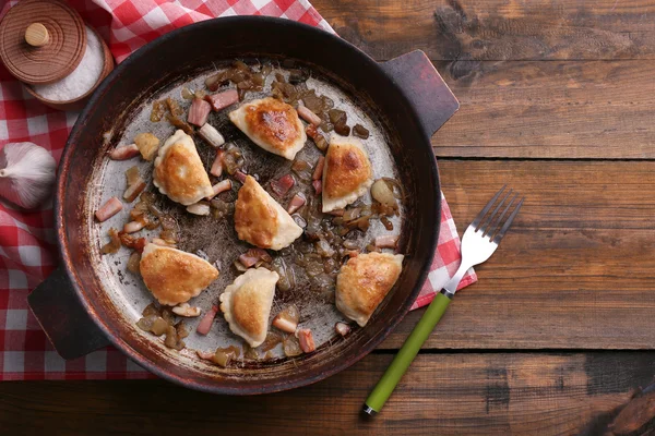 Pierogi smażone z cebulą — Zdjęcie stockowe