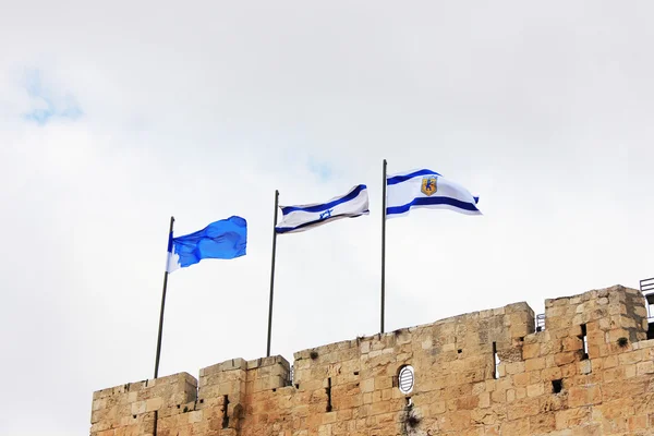 Bandeiras na cidade de jerusalem — Fotografia de Stock