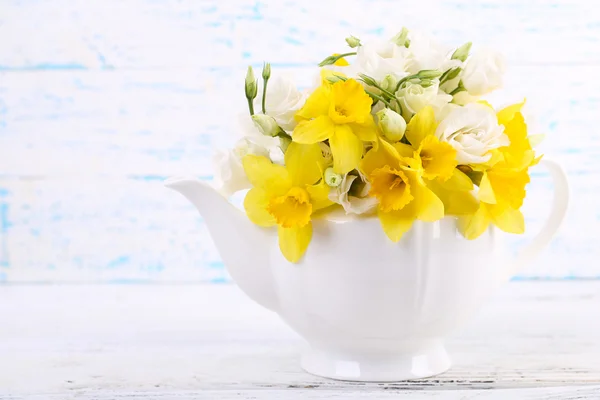 Bellissimo bouquet di narcisi gialli — Foto Stock