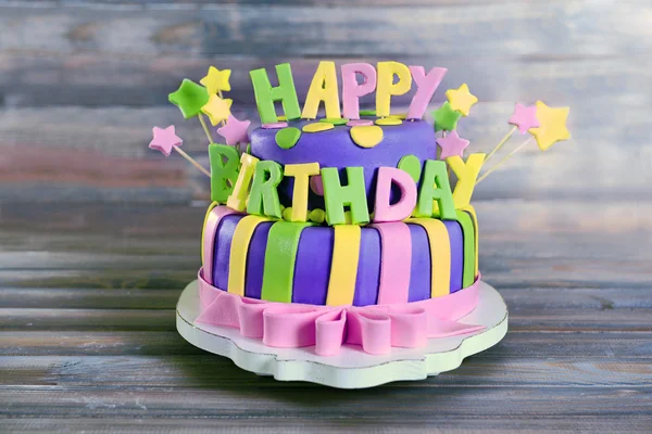 Lezzetli doğum günü pastası — Stok fotoğraf