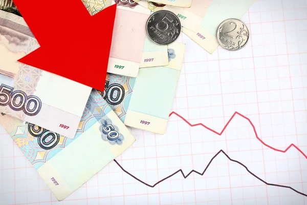 Para ve grafik belgesi üzerinde kırmızı ok kapat