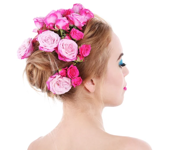 Retrato de mujer joven con flores en pelo aislado sobre blanco —  Fotos de Stock