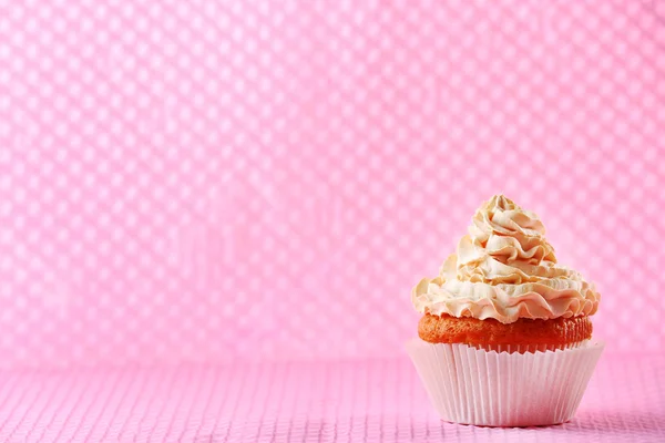 Birthday cupcake on color background — Stock Photo, Image