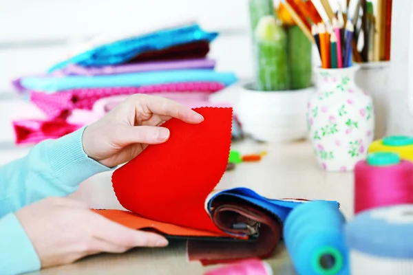 Seamstress hands - work flow, close up — Stock Photo, Image