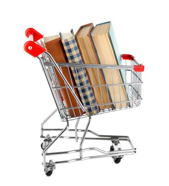 Alışveriş sepeti ile üzerine beyaz izole kitap