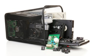 Elektronik atık beyaz izole