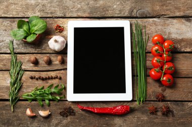 Dijital tablet taze otlar ile