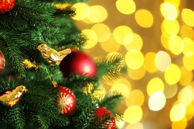 Madalyalı Noel ağacı