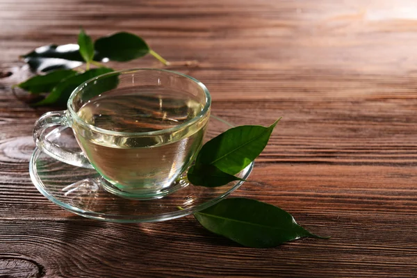 Coupe de thé vert sur la table close-up — Photo