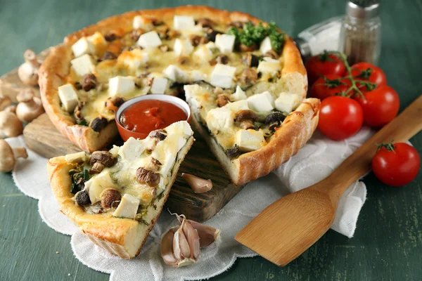 Cheese pie with mushrooms, herbs — Stock Photo, Image