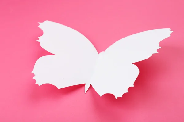 Cutout papper butterfly som gratulationskort — Stockfoto