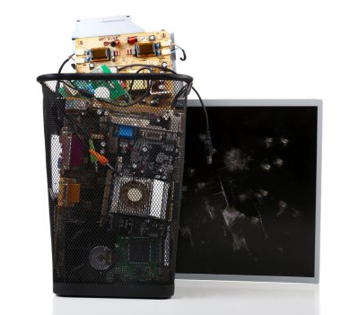 Elektronik atık beyaz izole