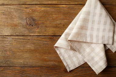Peçete ahşap arka plan üzerinde