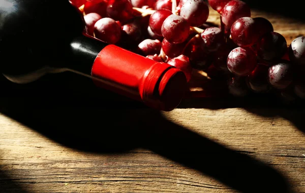 Skleněná láhev vína — Stock fotografie