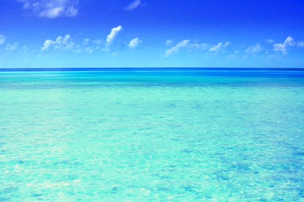 Blue ocean water — Stock Photo, Image