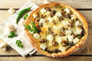 Peynir pasta mantar ile