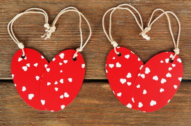 Ahşap arka plan boş etiketleri