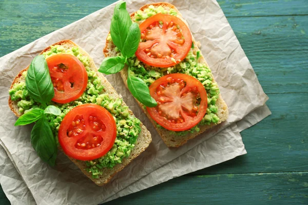 Panino vegano con avocado — Foto Stock