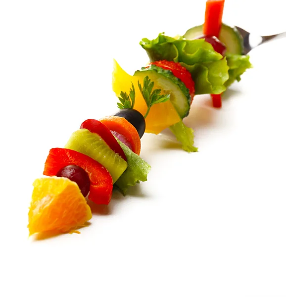 Snack de verduras en tenedor —  Fotos de Stock