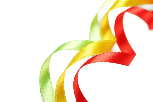 Renkli şeritler üzerinde beyaz izole — Stok fotoğraf