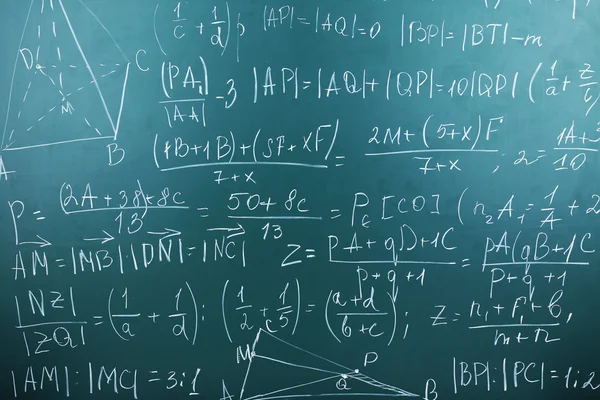 Matematyczne formuły na tablicy — Zdjęcie stockowe