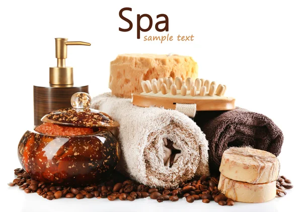 Kozmetik Şişeler, sabun ve havlu, beyaz izole bileşimi