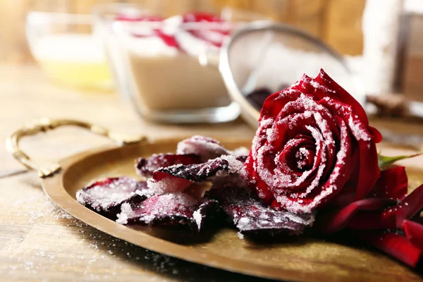 Kandierte Rosenblütenblätter — Stockfoto