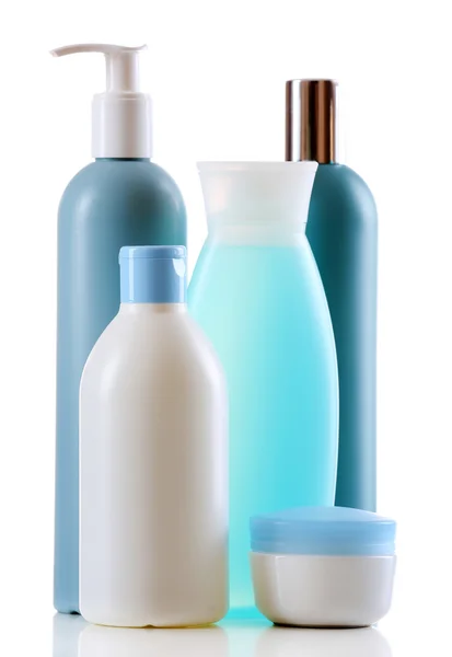 Kosmetiska flaskor isolerade på vit bakgrund — Stockfoto