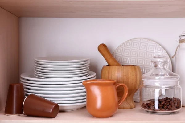 Utensílios de cozinha e utensílios de mesa — Fotografia de Stock