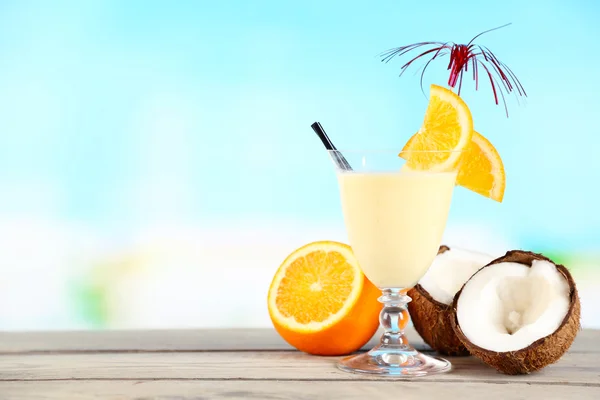 Glas Sommercocktail — Stockfoto