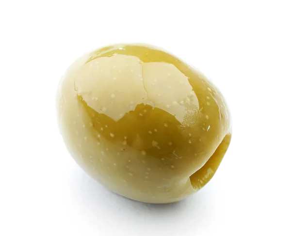 Zelená oliva izolovaná na bílém — Stock fotografie