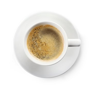 Beyaz üzerine izole edilmiş bir fincan kahve.