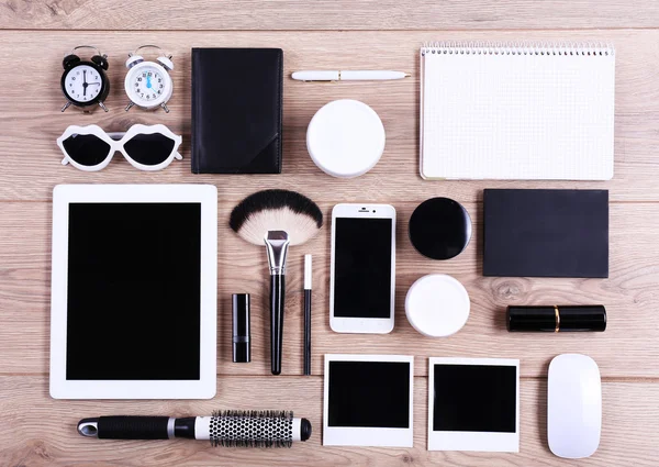 Conjunto de acessórios em preto e branco — Fotografia de Stock