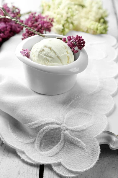 Beautiful composition with tasty ice cream — Stock Photo, Image