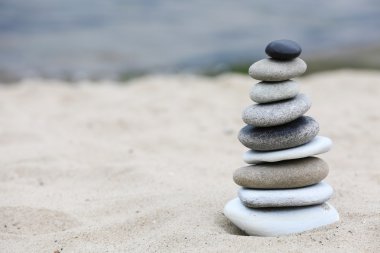 Zen taşlar dengesi