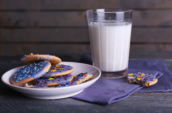 Crumbled glazed cookies — Stock Photo, Image