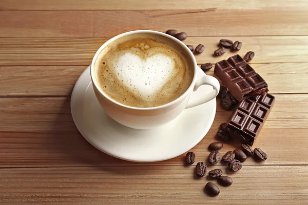Filiżanka kawy Latte — Zdjęcie stockowe