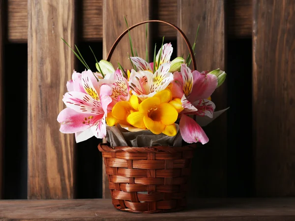 Beautiful flowers in vase — Stock Photo, Image