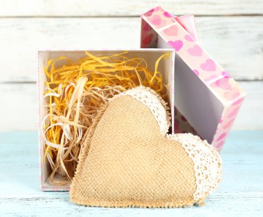 Mevcut kutusunda Vintage kalp